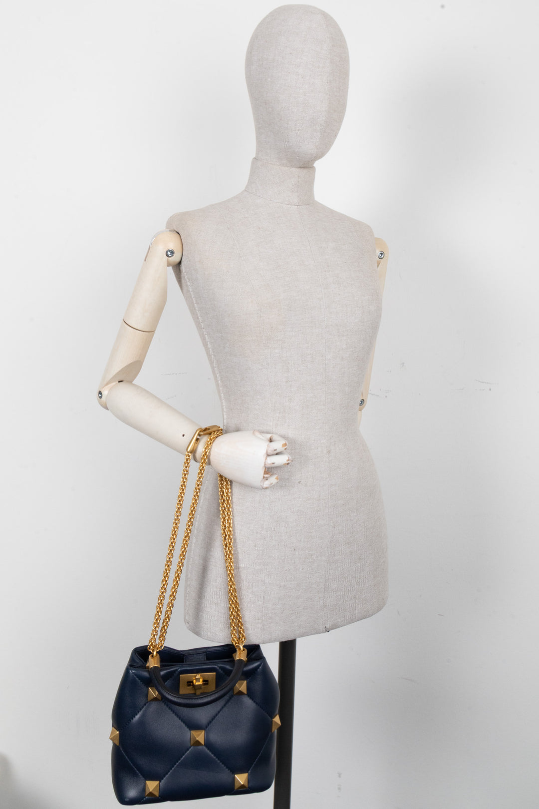 VALENTINO Roman Stud The Handle Bag Small Navy
