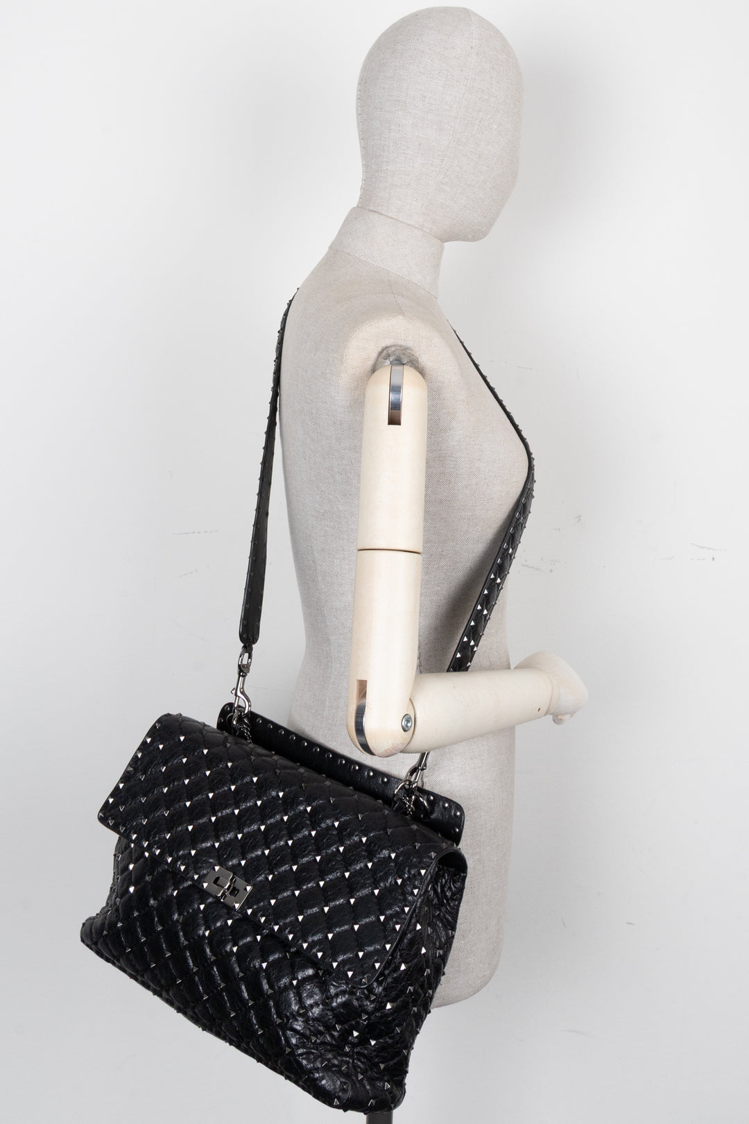 Sac à pointes VALENTINO grand format, noir