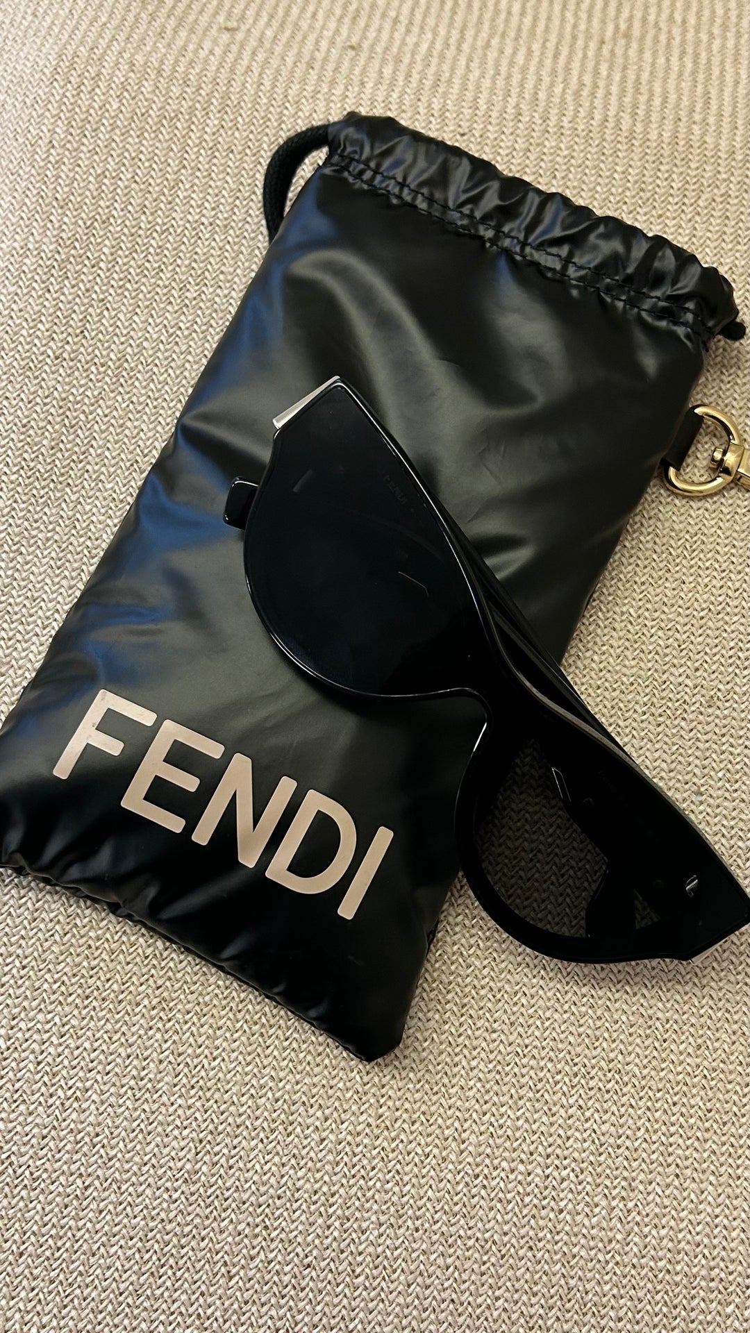 FENDI First FE40135I Sunglasses Black