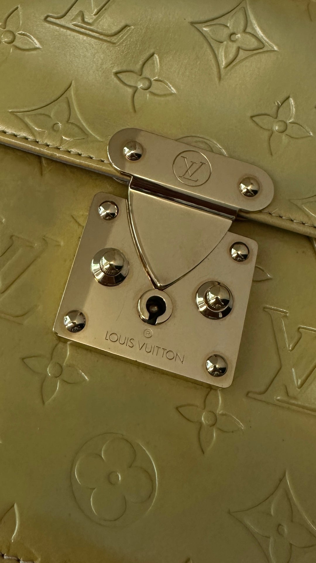 LOUIS VUITTON Spring Street Bag Vernis Yellow