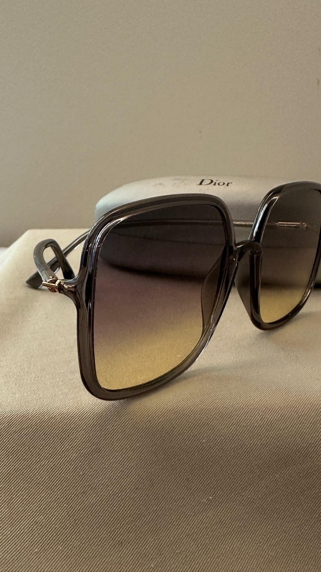 CHRISTIAN DIOR DiorSoStellaire1 Sunglasses Grey
