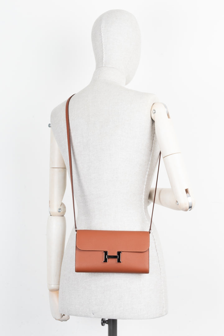 HERMÈS Constance To Go Evercolor Blush