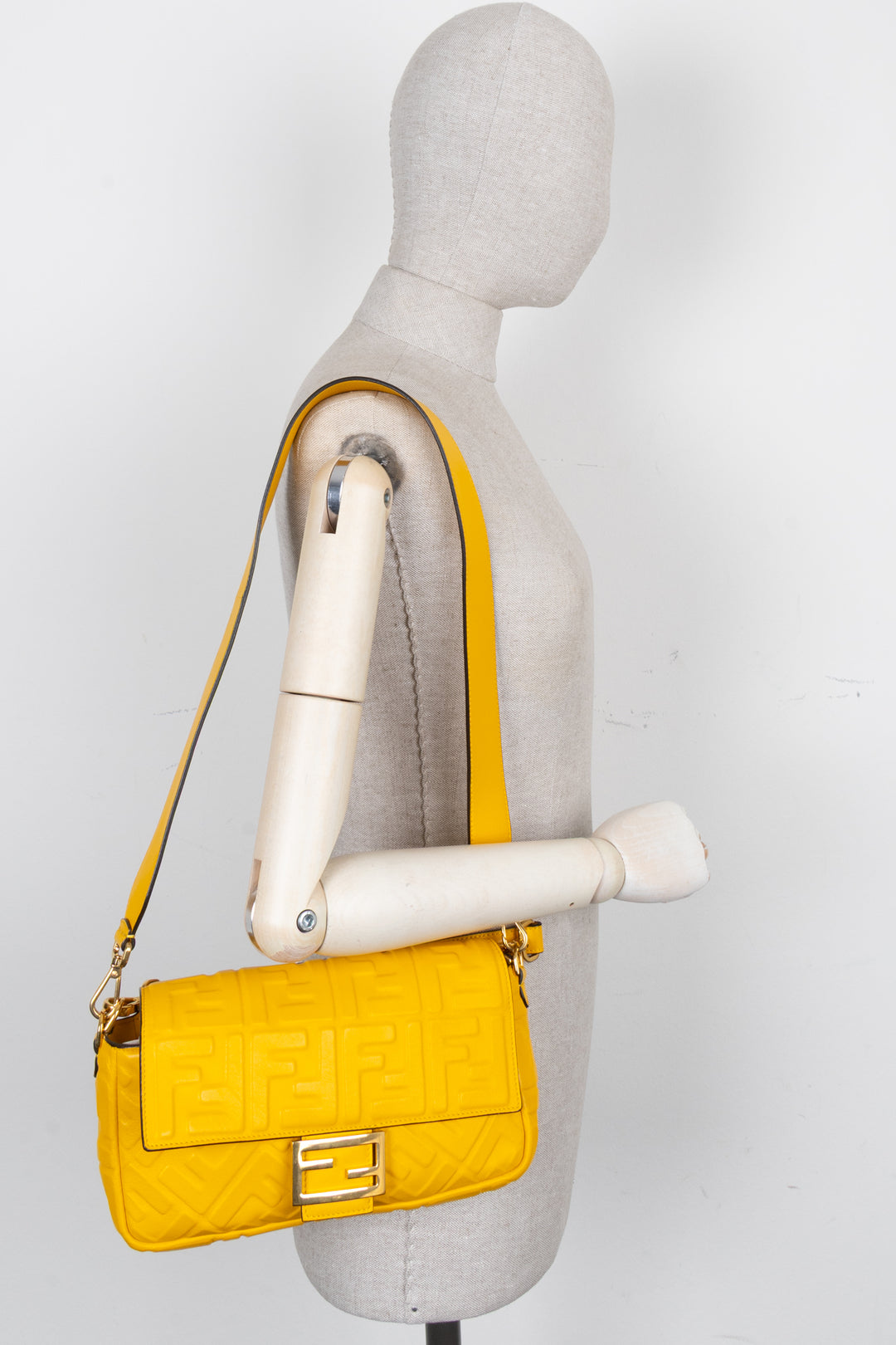 FENDI Baguette Shoulder Bag Yellow