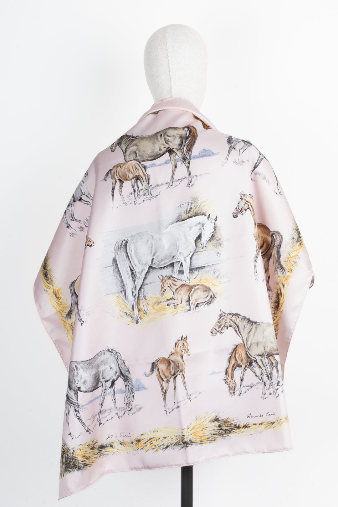 HERMÈS Scarf Horses Rose