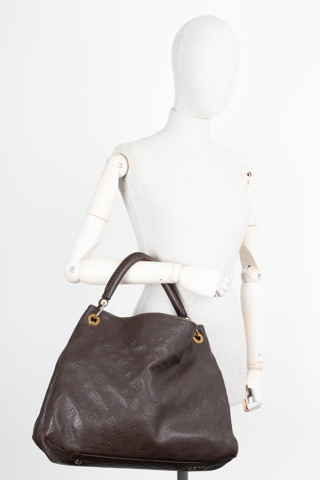 LOUIS VUITTON Artsy MNG Empreinte Terre