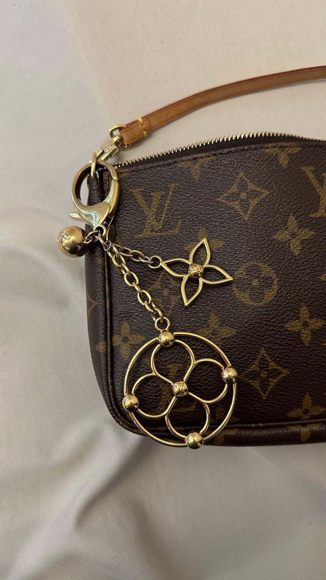 LOUIS VUITTON Bag Charm Gold