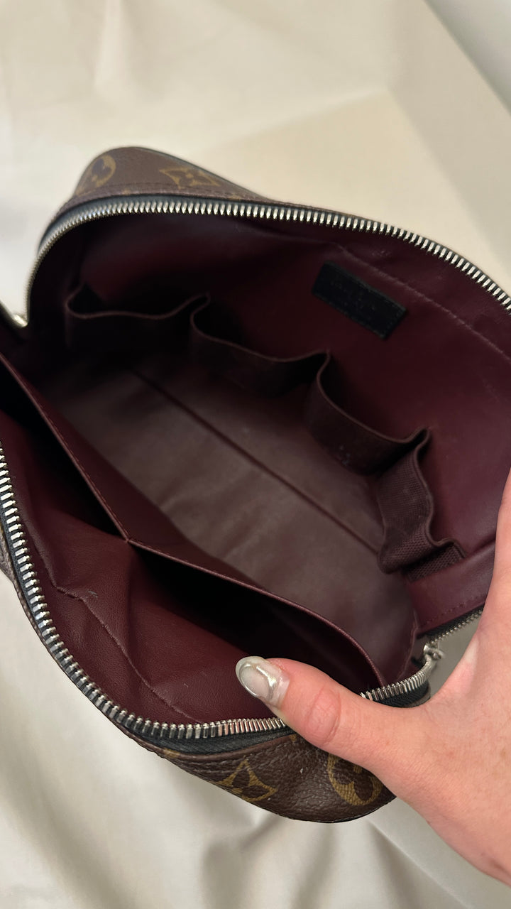 LOUIS VUITTON Toiletry Zip Pouch MNG Canvas