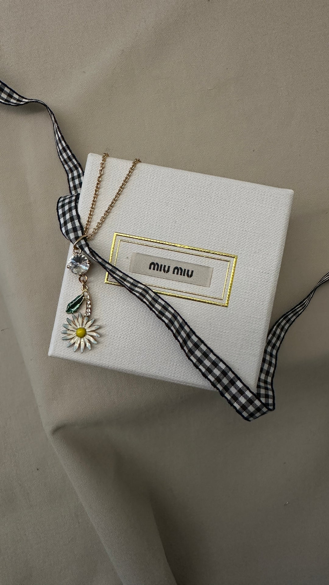 MIUMIU Daisy Necklace Gold Black