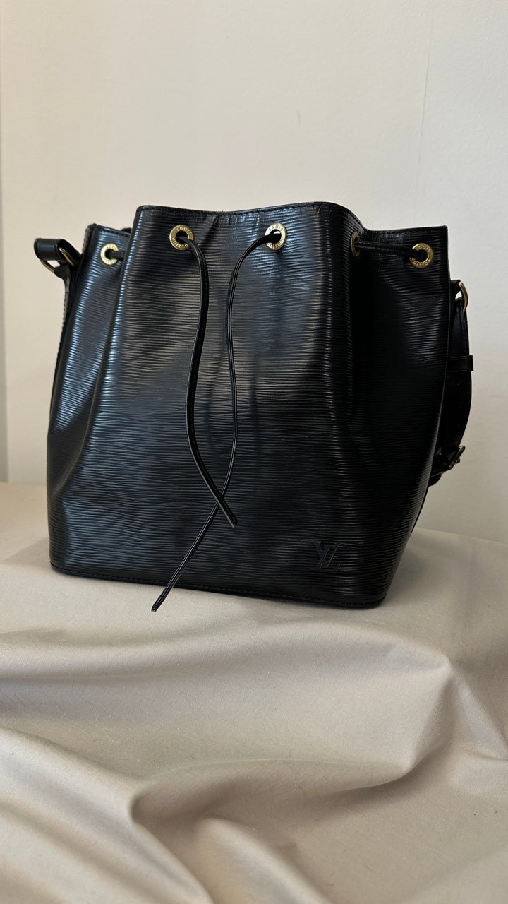 LOUIS VUITTON Petit Sac Noe Epi Black