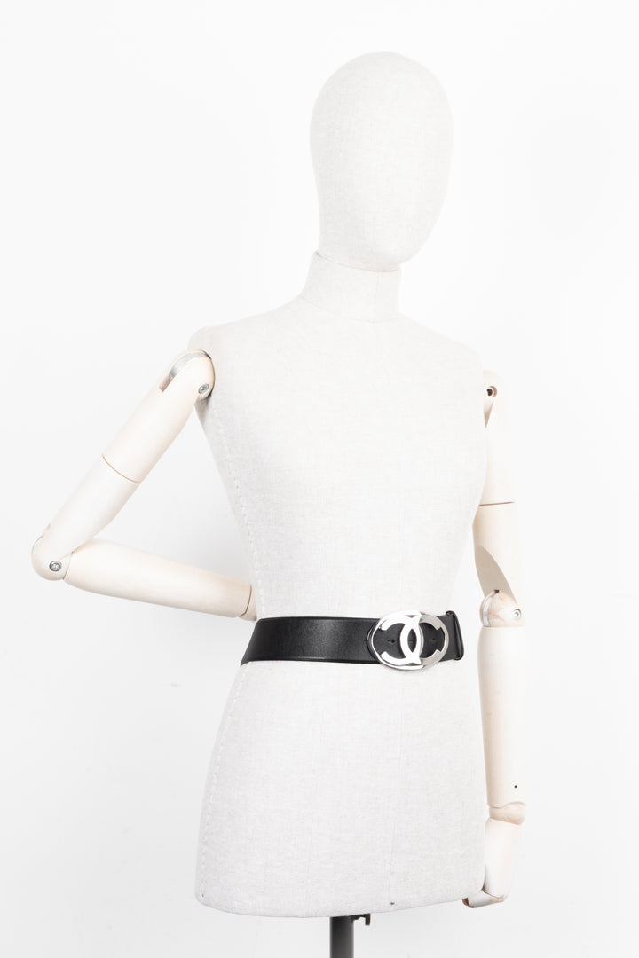CHANEL 2000 CC Belt Leather Black Silver