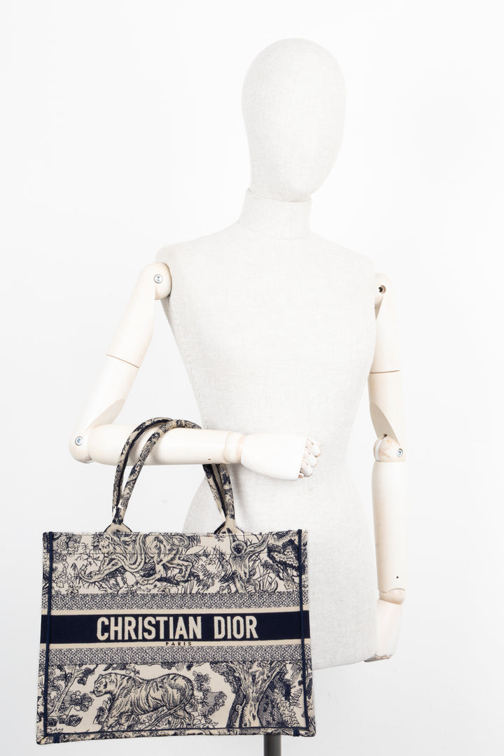 CHRISTIAN DIOR Medium Book Tote Toile De Jouy Blue
