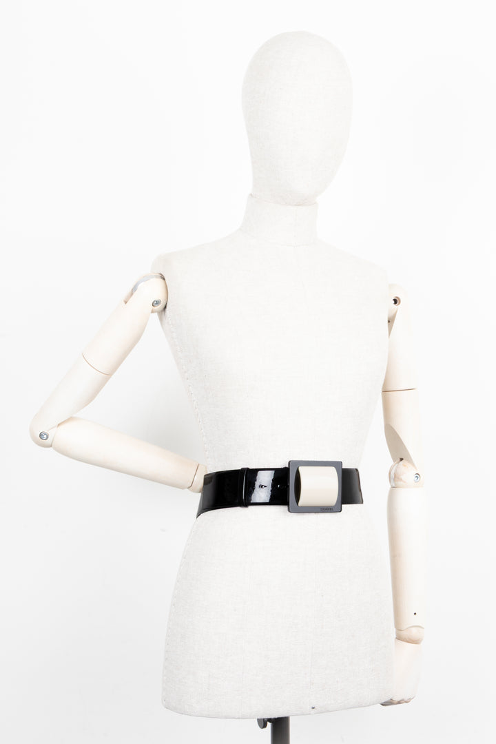 CHANEL 2007 Belt Patent Black White