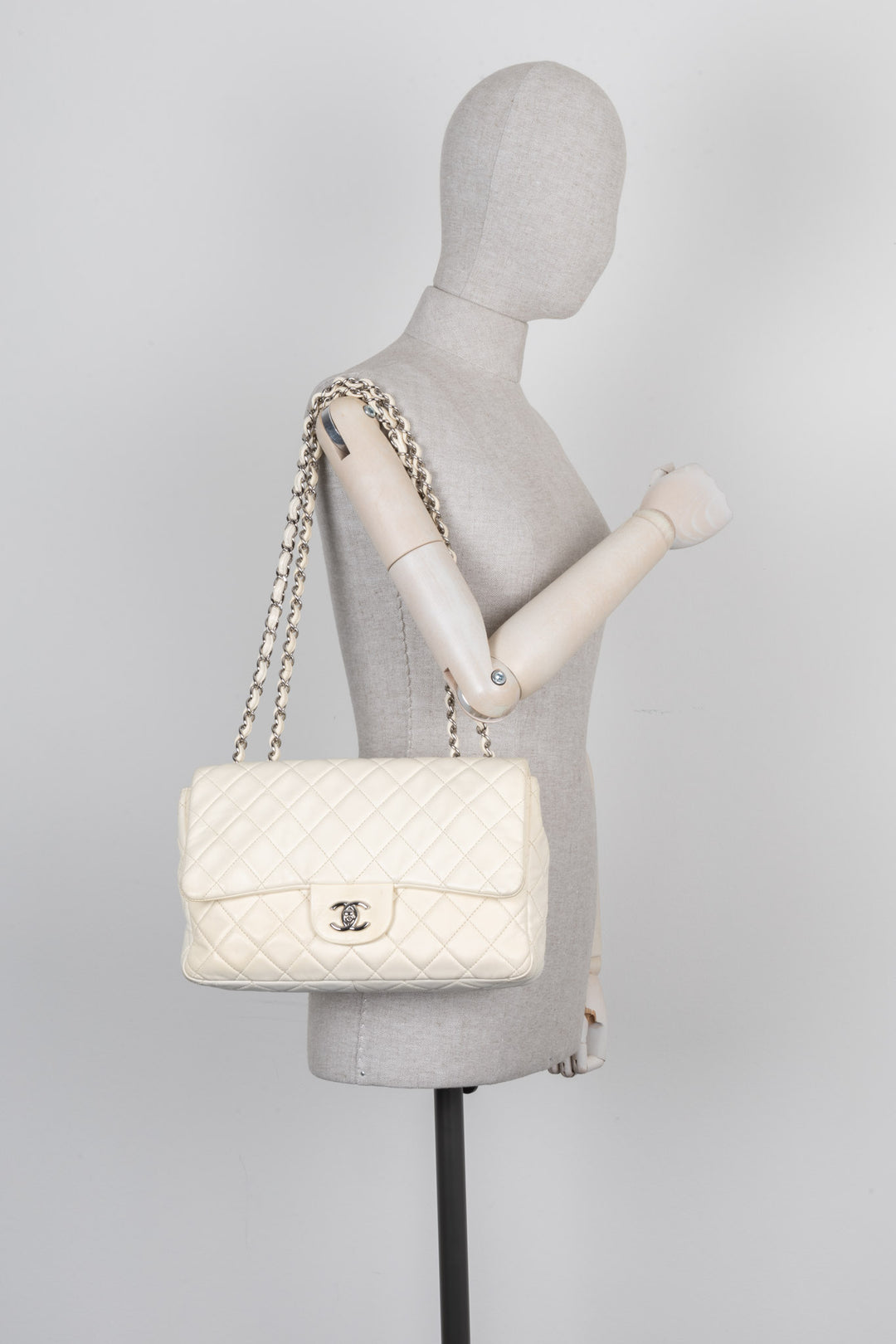 CHANEL Single Flap Bag White