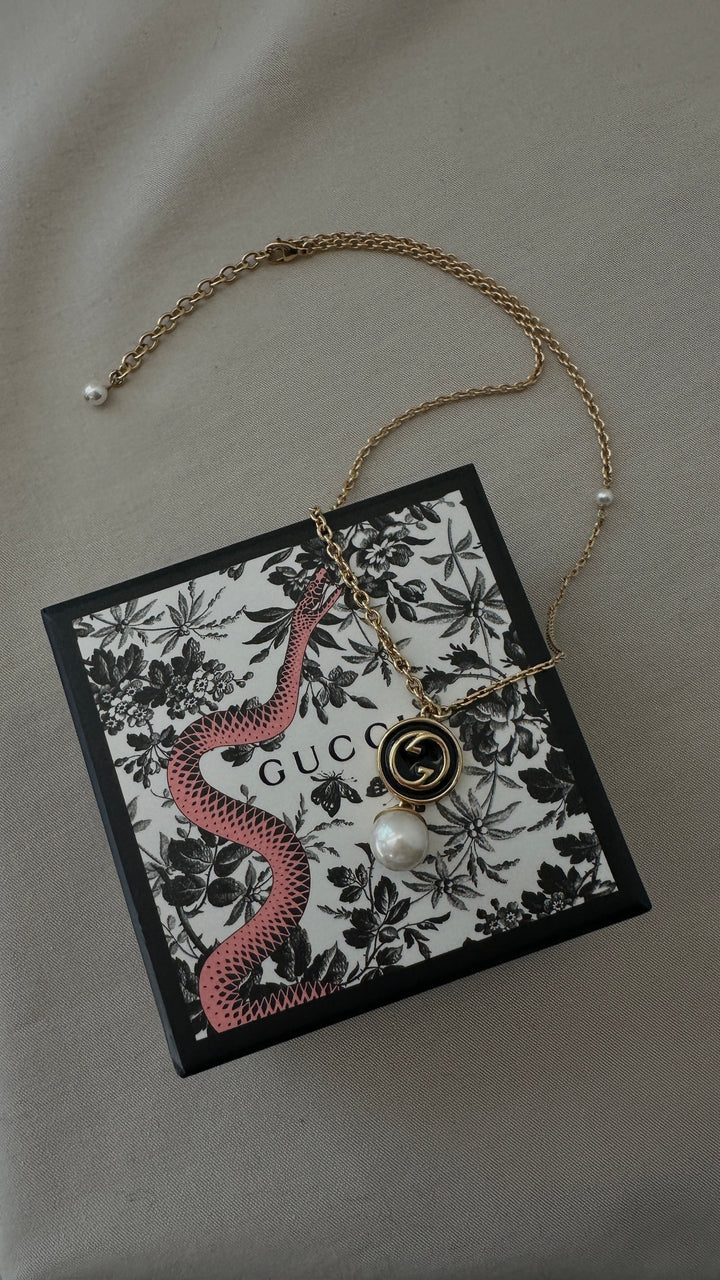 GUCCI GG Pearl Necklace Gold Black