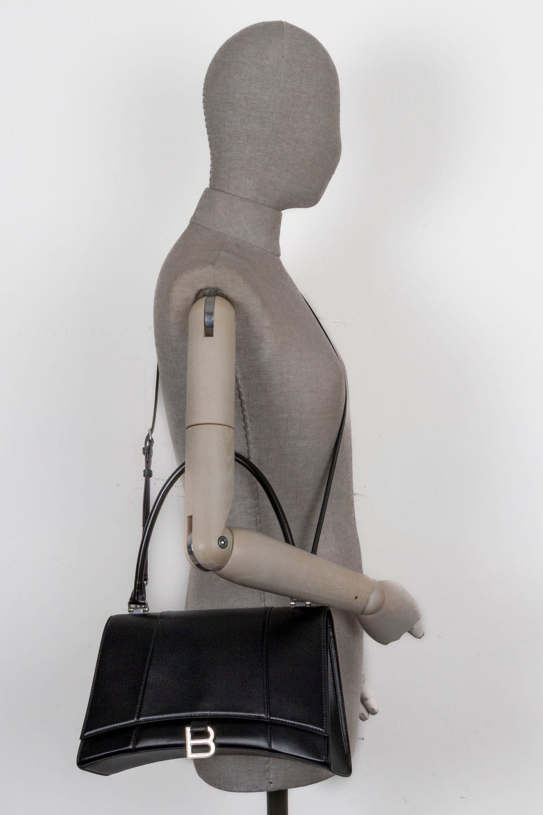 BALENCIAGA Hourglass Hinge Medium Black