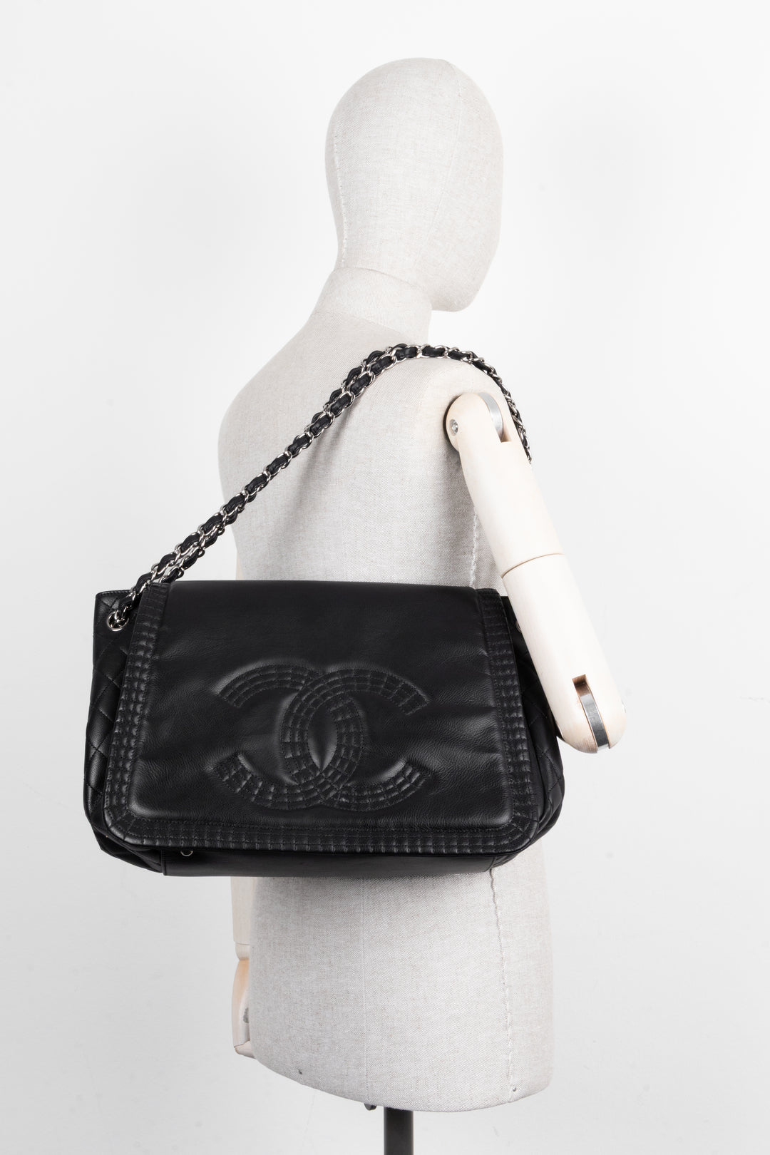 CHANEL CC Flap Bag Leather Black