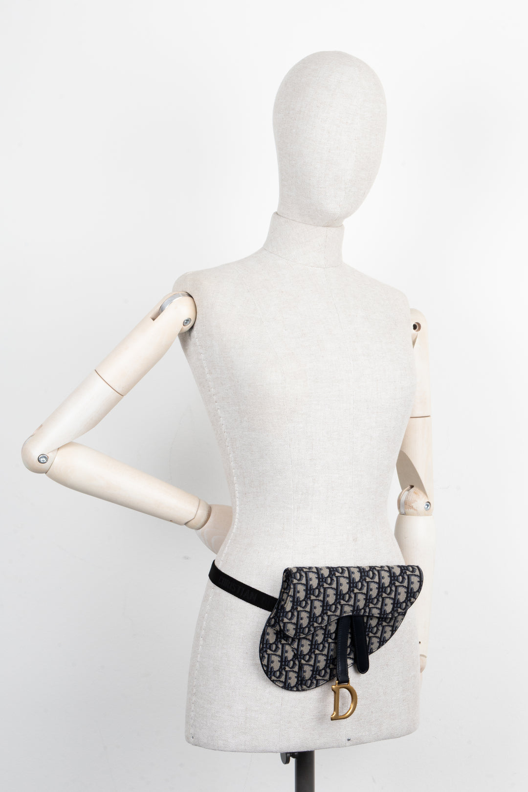 CHRISTIAN DIOR Oblique Saddle Belt Bag