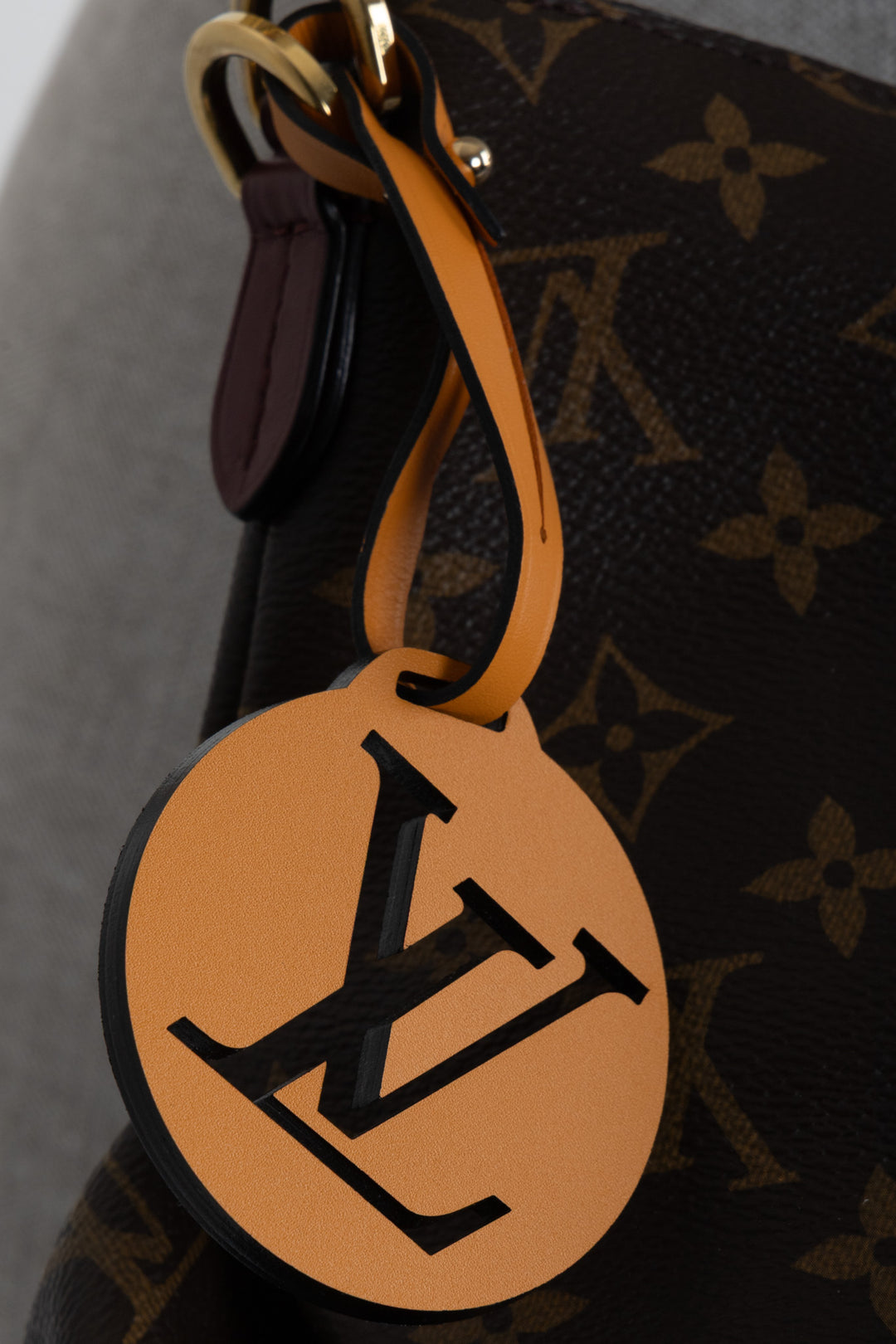 Sac hobo Louis Vuitton Beaubourg Mini en toile MNG