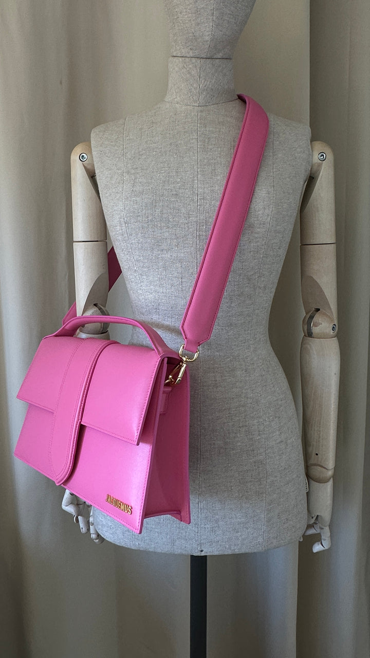 JACQUEMUS La Bambino Extra Large Pink