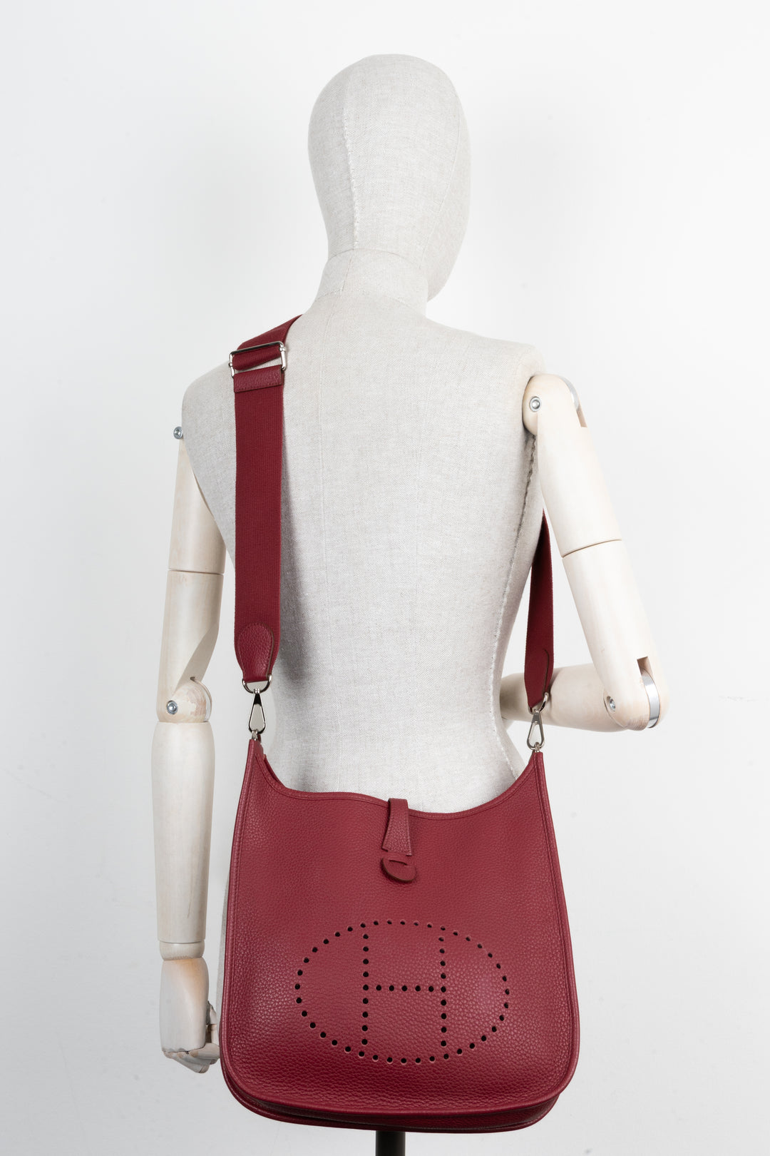 HERMÈS Evelyne 29 III Burgundy Clemence