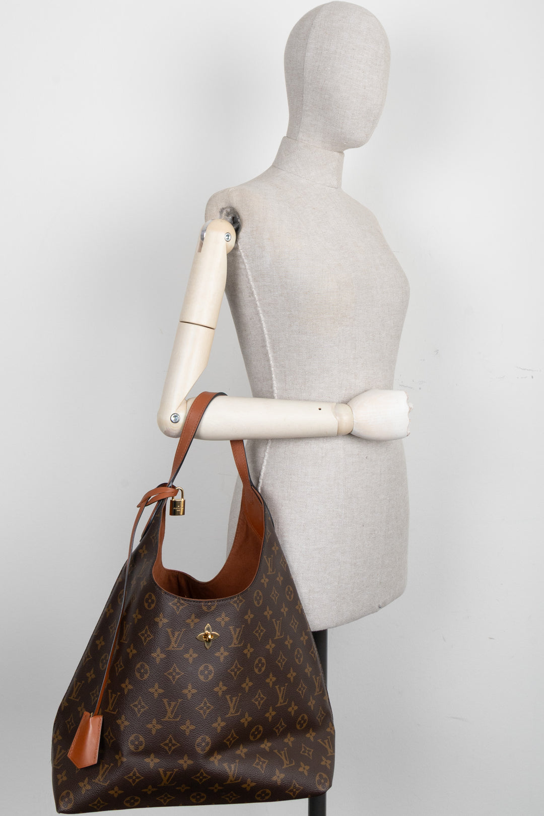 LOUIS VUITTON Flower Hobo Bag MNG Canvas