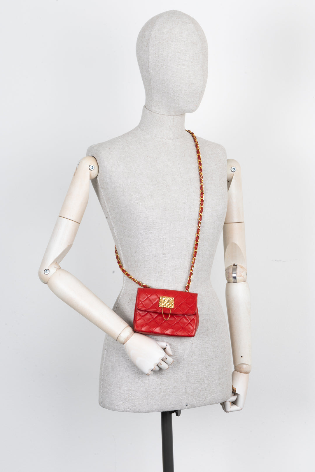 CHANEL Vintage Bag with Handbag Motive Red