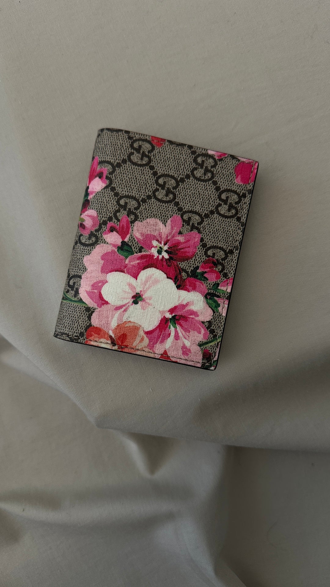 GUCCI Blooms Wallet GG Supreme