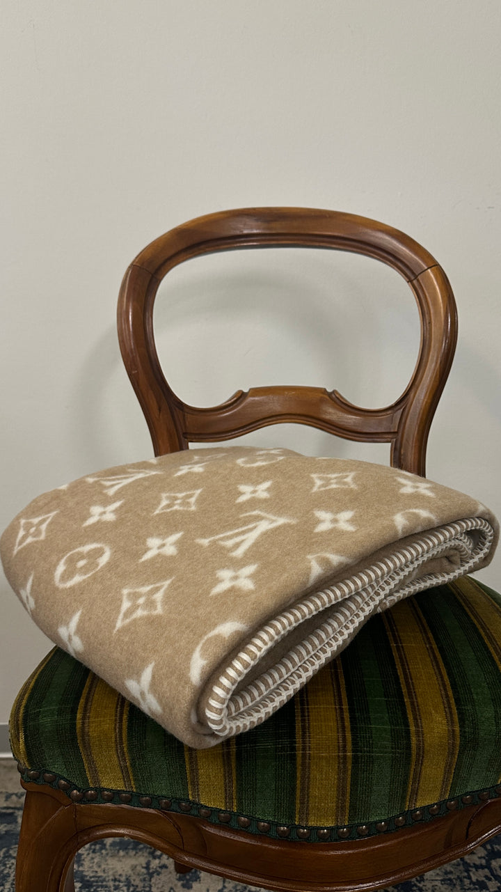 LOUIS VUITTON Neo Monogram Blanket Wool Cashmere Beige White