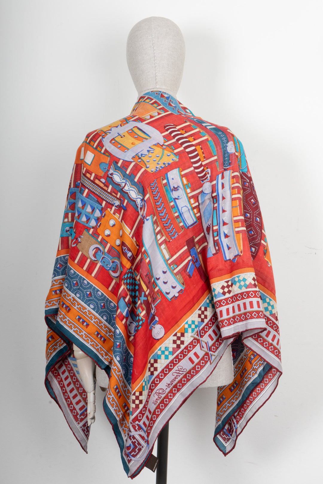 HERMÈS Carré 140 Collier de Chien Cachemire Soie