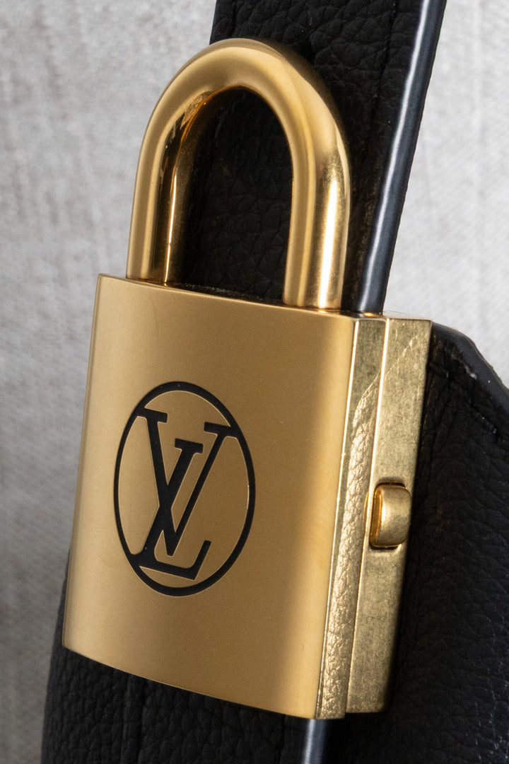 LOUIS VUITTON Low Key Hobo PM Noir