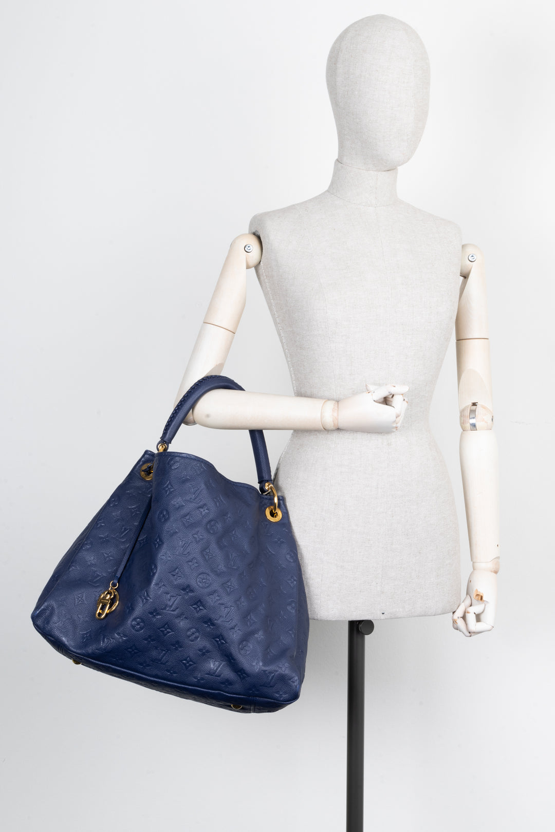 LOUIS VUITTON Artsy MM Empreinte Blue