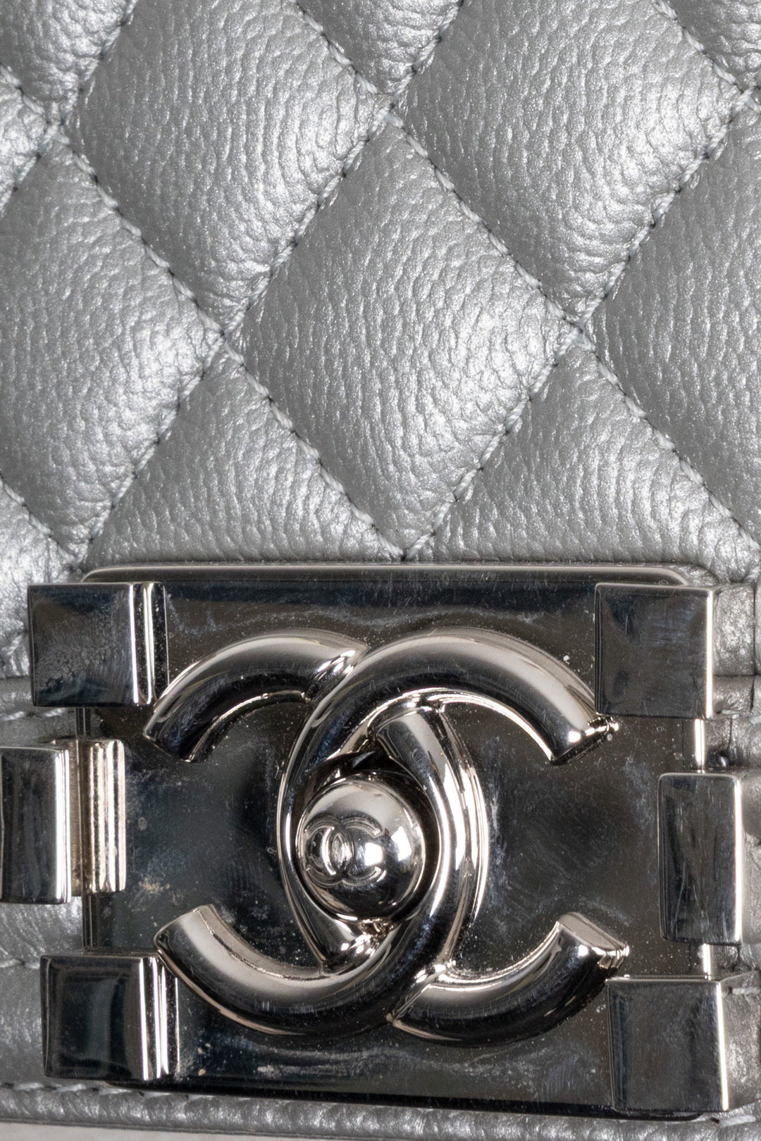 CHANEL New Medium Boy Bag Caviar Silver