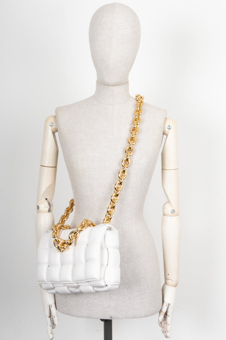 BOTTEGA VENETA Chain Cassette Bag Chalk