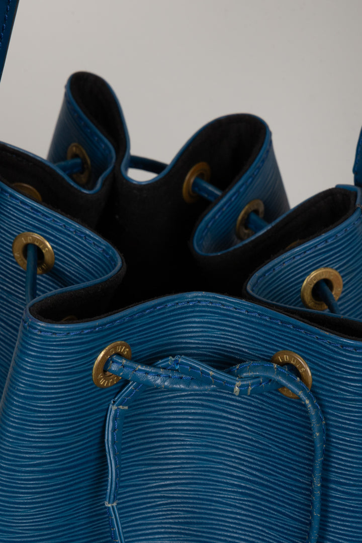 LOUIS VUITTON Grand Sac Noé Epi Blue