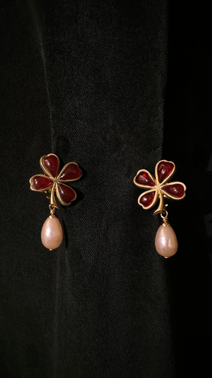 CHANEL Vintage Lucky Clover Earclips Red Pearl