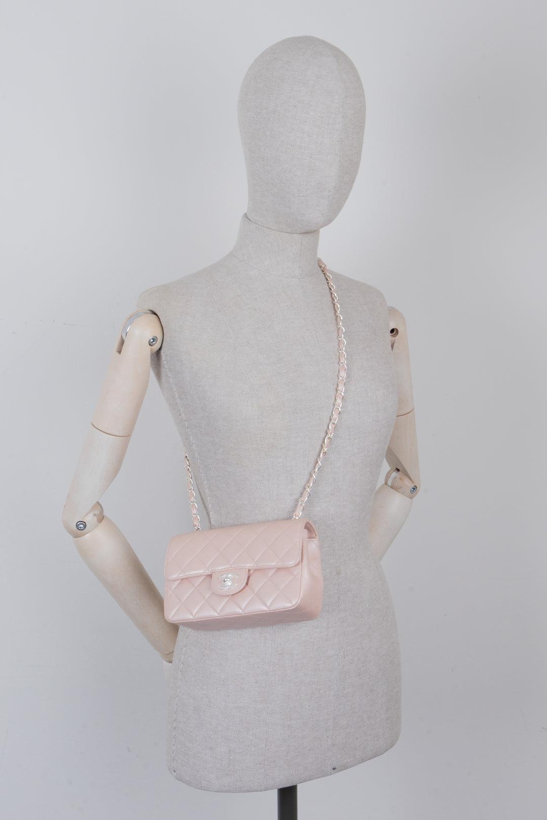 CHANEL Single Flap Bag Rose