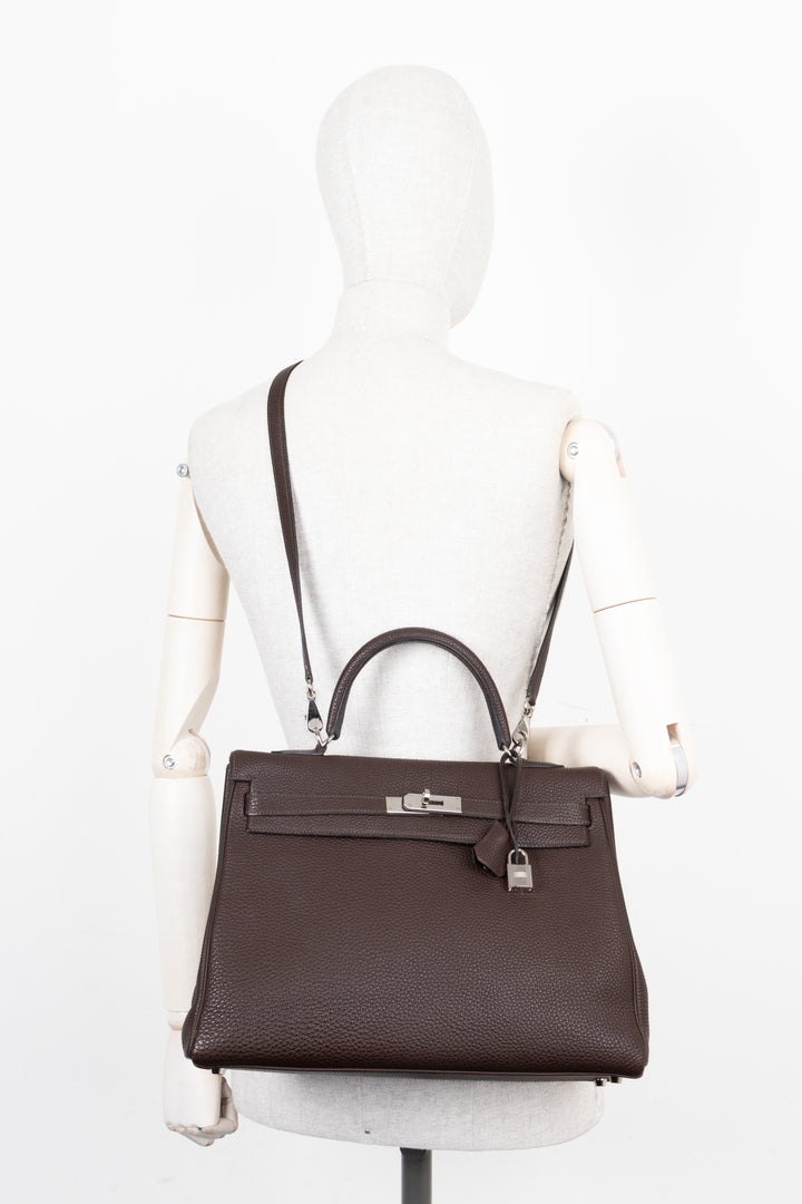 HERMÈS Kelly 32 Retourne Togo Chocolat