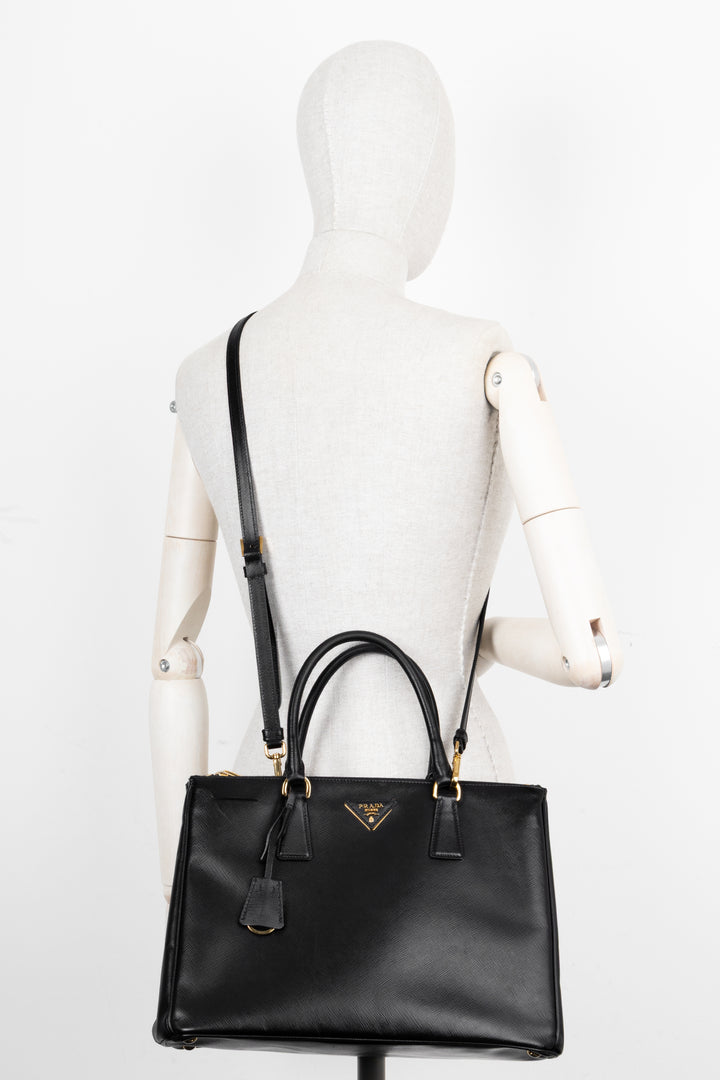 PRADA Galleria Saffiano Large Tote Bag Black