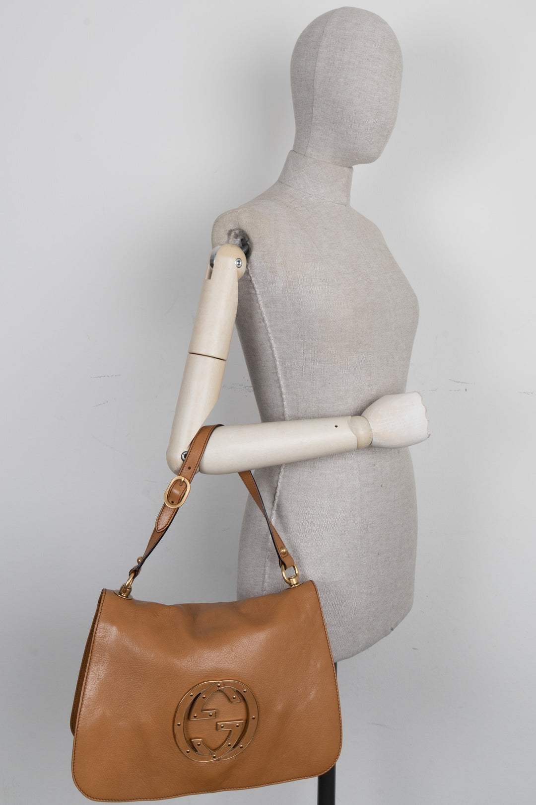 GUCCI Blondie GG Shoulder Bag Brown