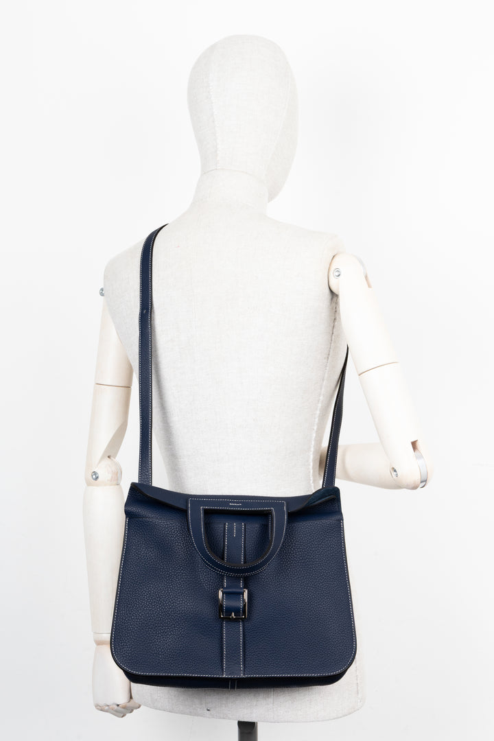 HERMÈS Halzan 31 Bag Clemence Bleu Marine