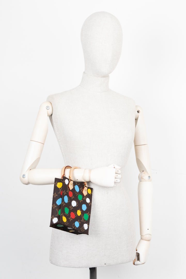 LOUIS VUITTON x YAYOI KUSAMA Petit Sac Plat MNG Dots