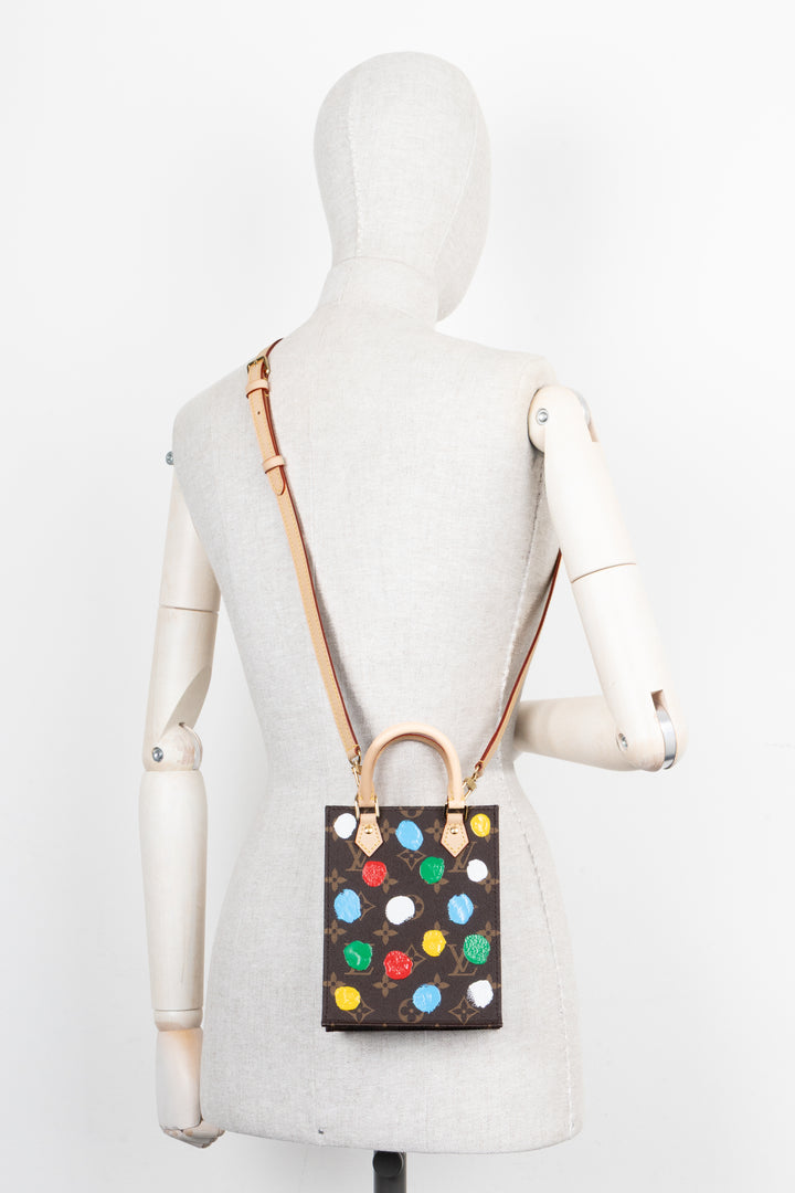 LOUIS VUITTON x YAYOI KUSAMA Petit Sac Plat MNG Dots