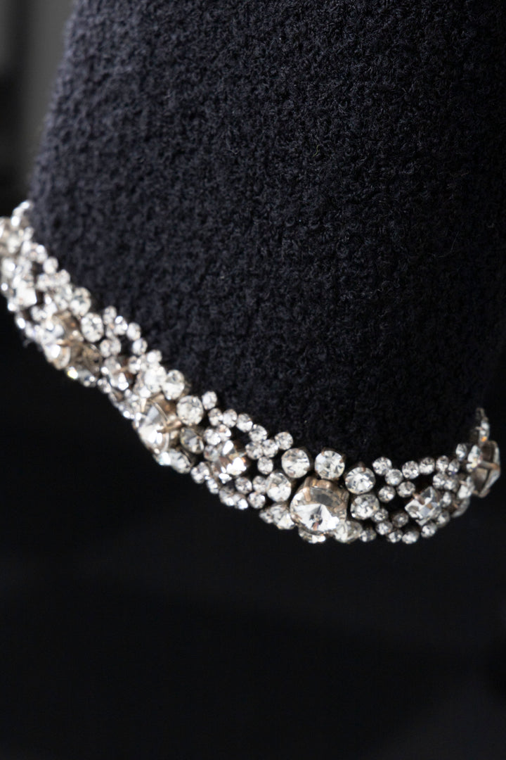 Veste en tweed noire à bordures en strass CELINE