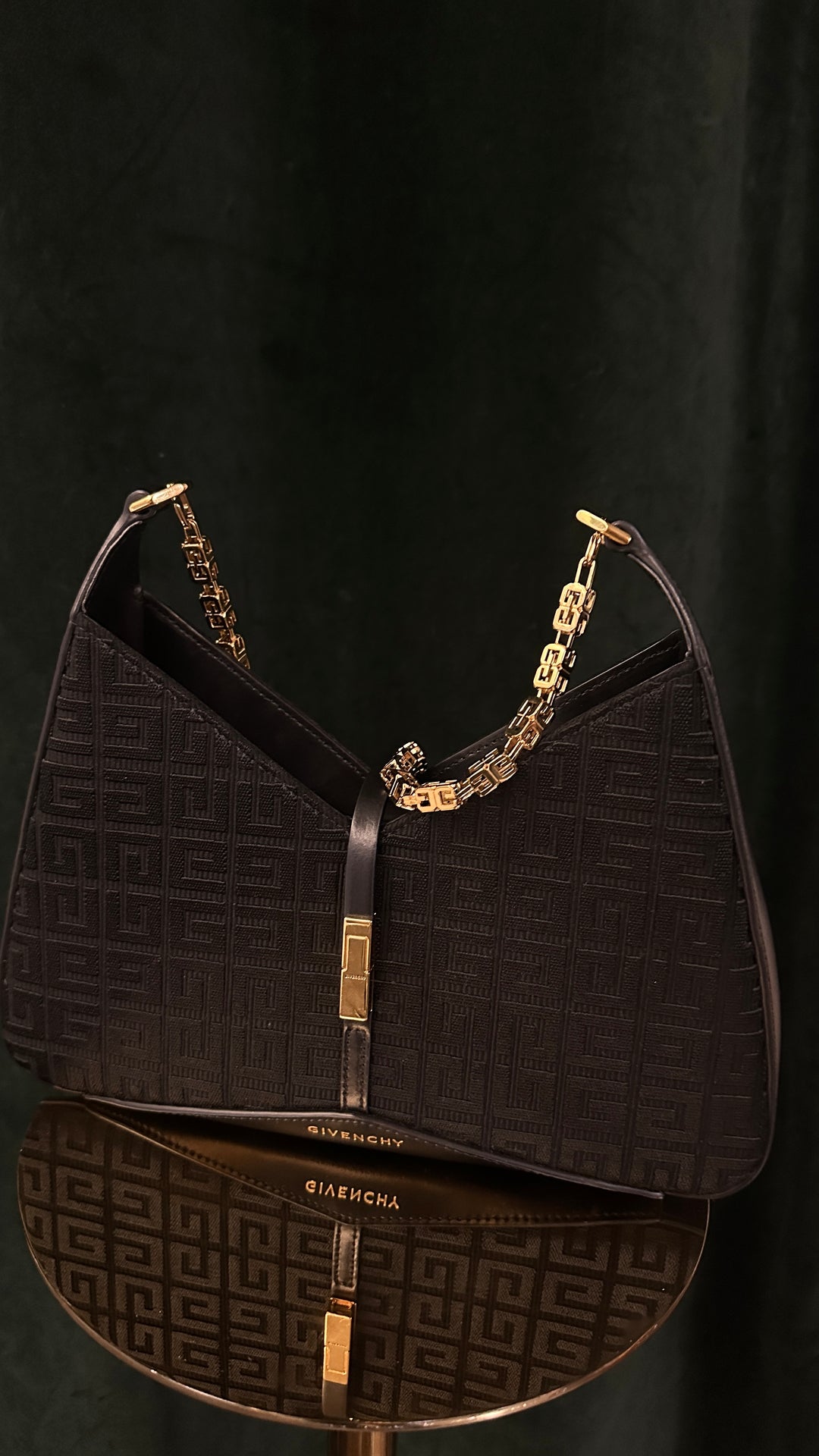 GIVENCHY Cut Out Bag Black Gold