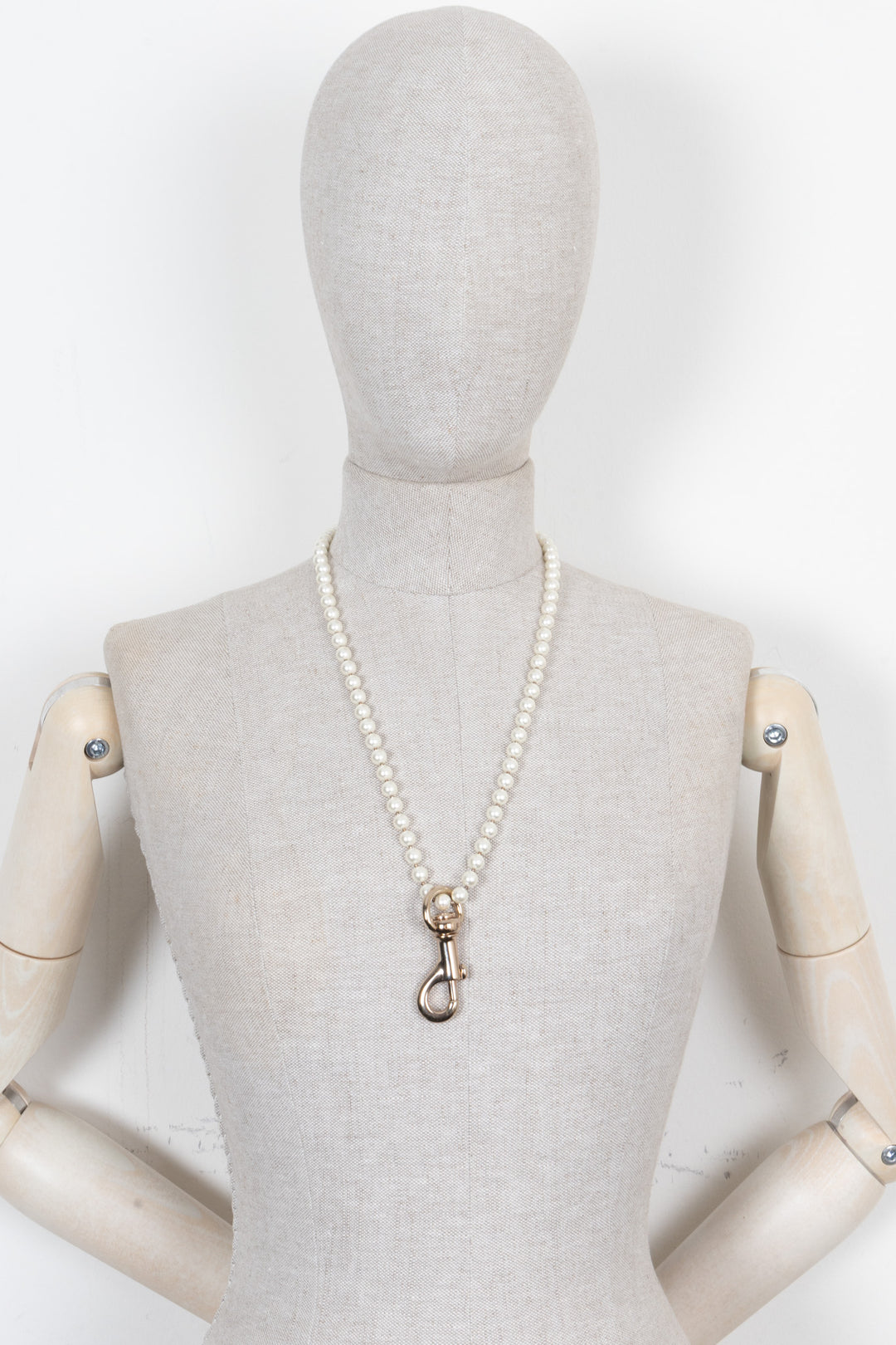 GUCCI Pearl Keychain Necklace