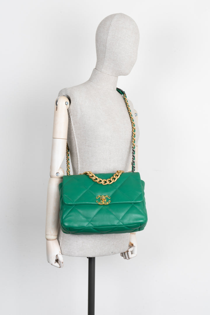 CHANEL 19 Grand Sac Vert