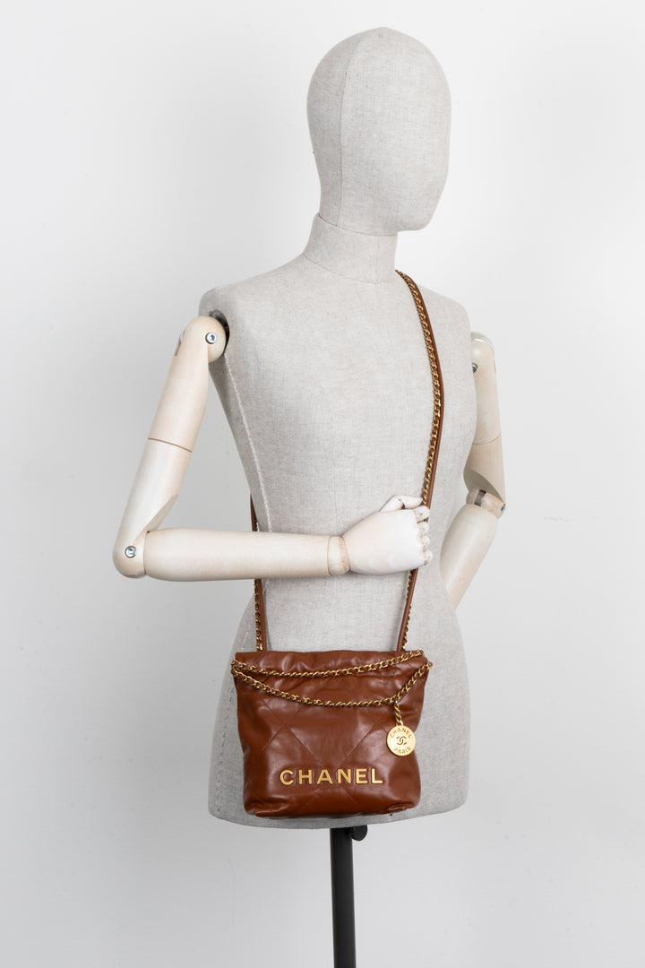 CHANEL 22 Bag Mini Brown