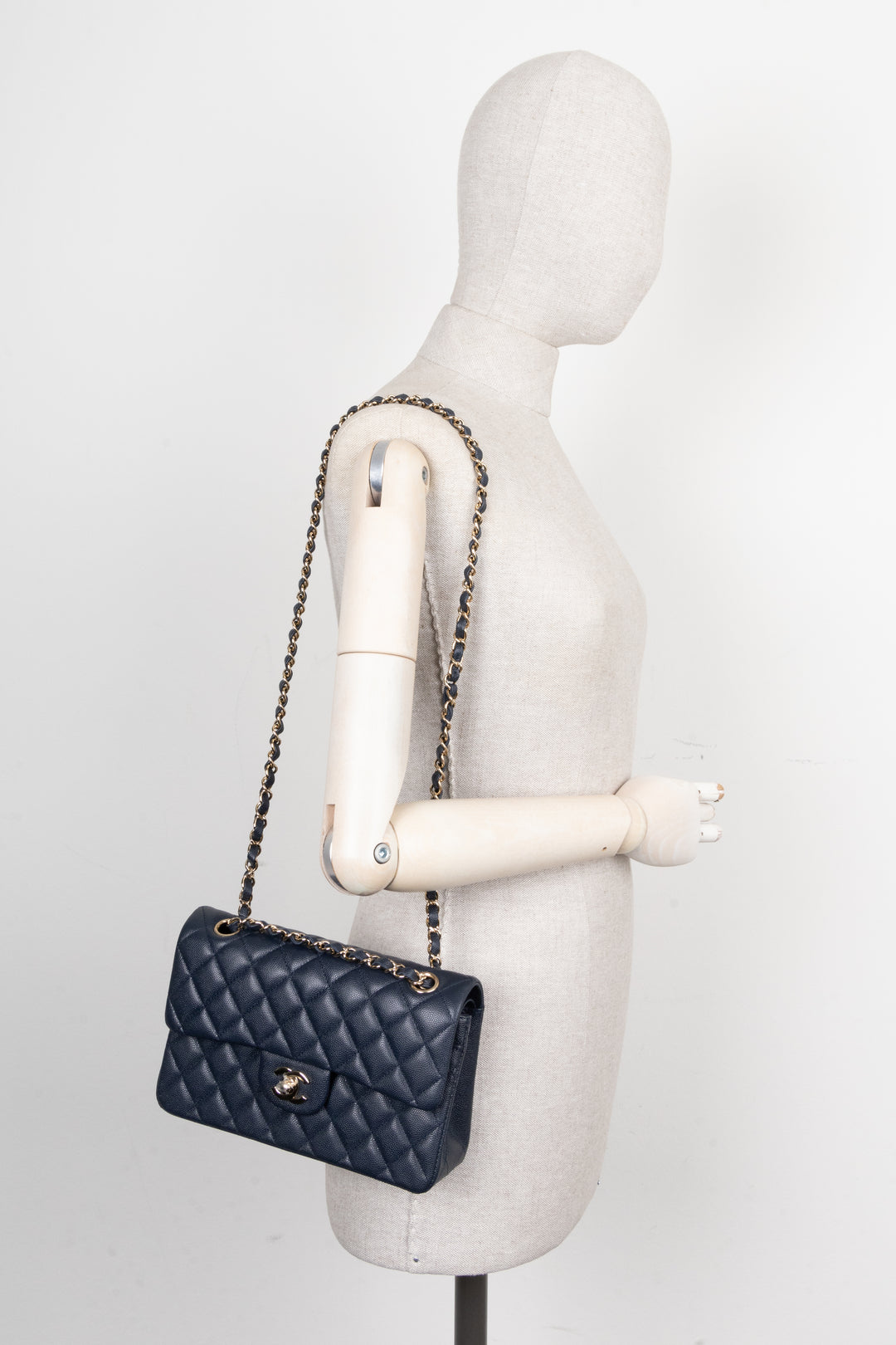 CHANEL Small Classic Double Flap Caviar Navy