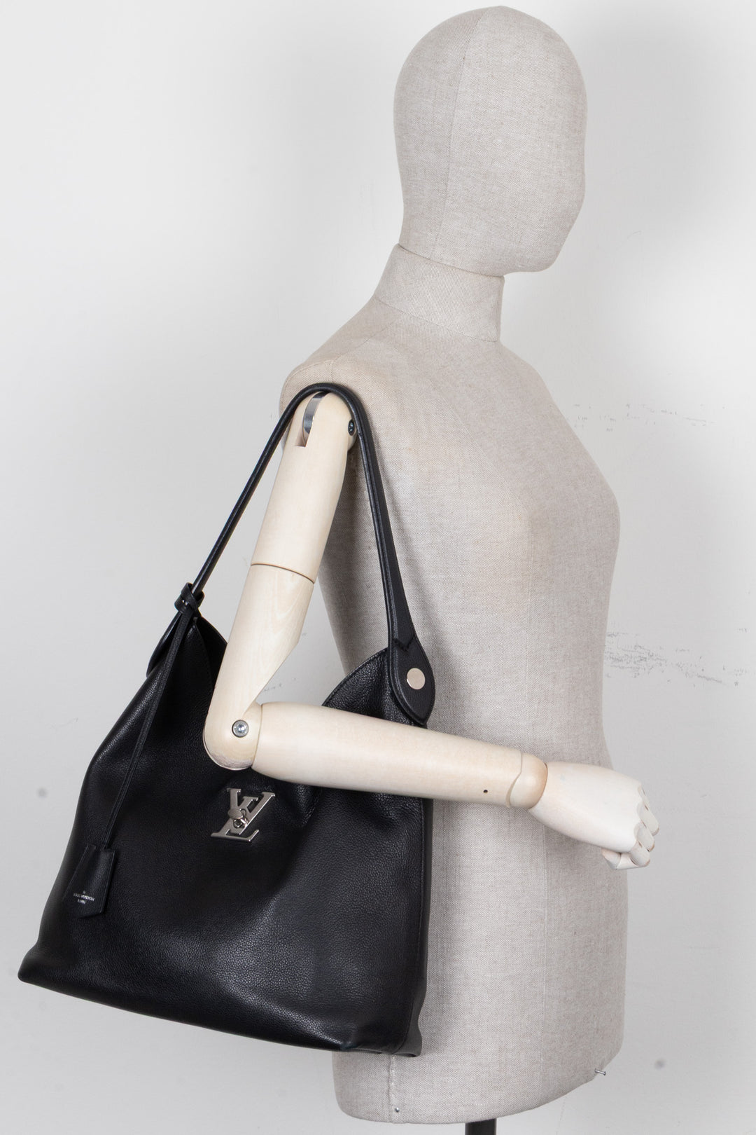 LOUIS VUITTON Lockme Hobo Bag Leather Black