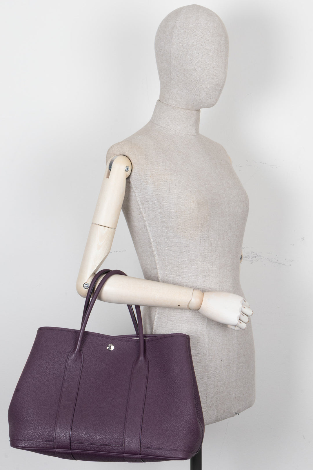 HERMÈS Garden Party 36 Negonda Leather Cassis